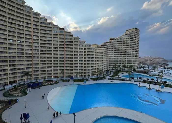 Porto Sokhna Pyramids Sea View *